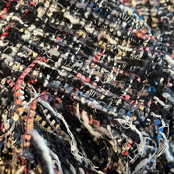 Blazer - Picture 4 of 5